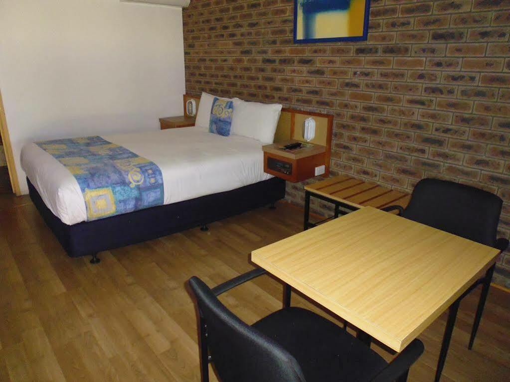 Lantern Motor Inn Mackay Eksteriør bilde